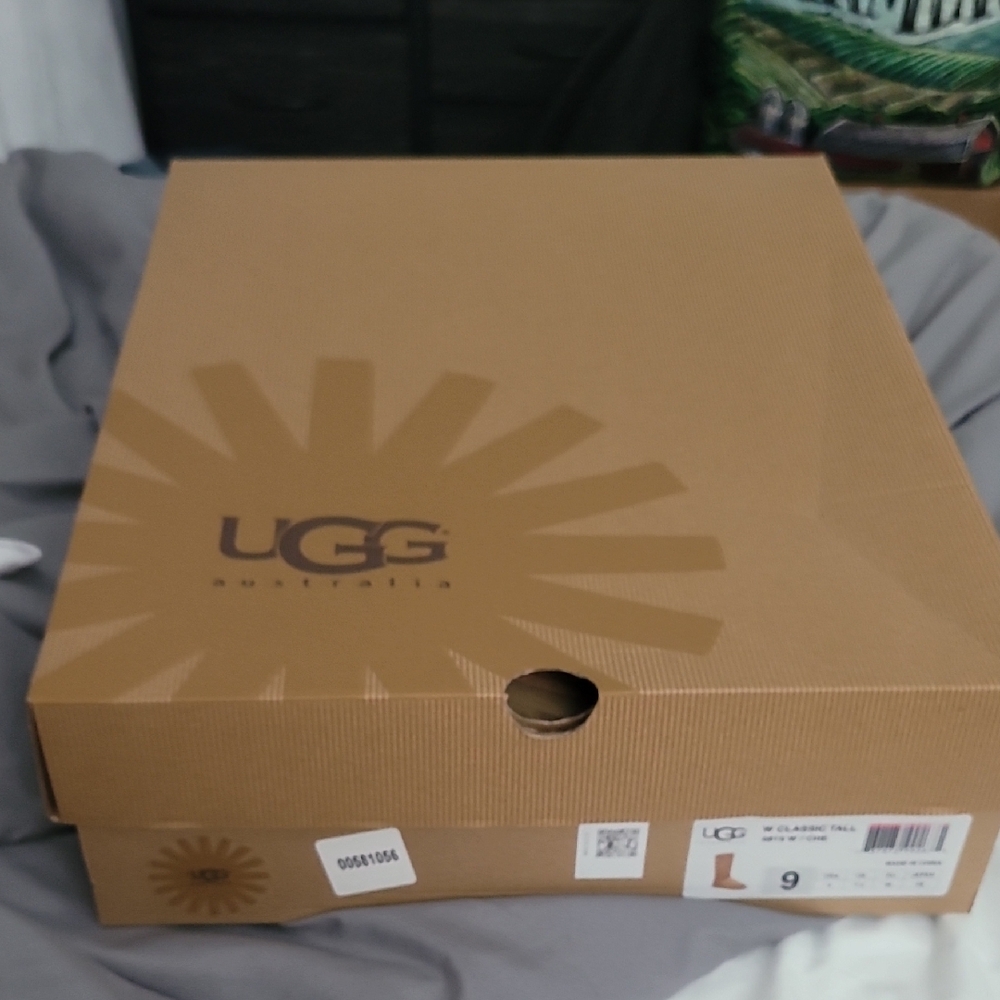 UGG Women's Classic Tall Winter Boots 5815 W/Chestnut - Picture 3 of 4